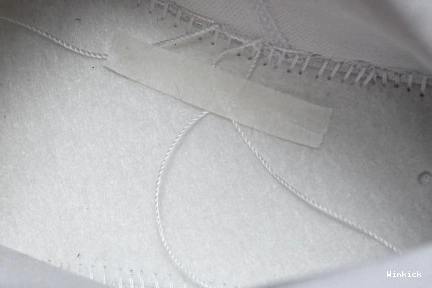Air Stardust” FB9892-670 Jordan 1 SE“Red Mid 0905